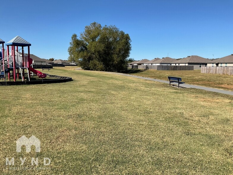 Building Photo - 12513 Solandra Cir