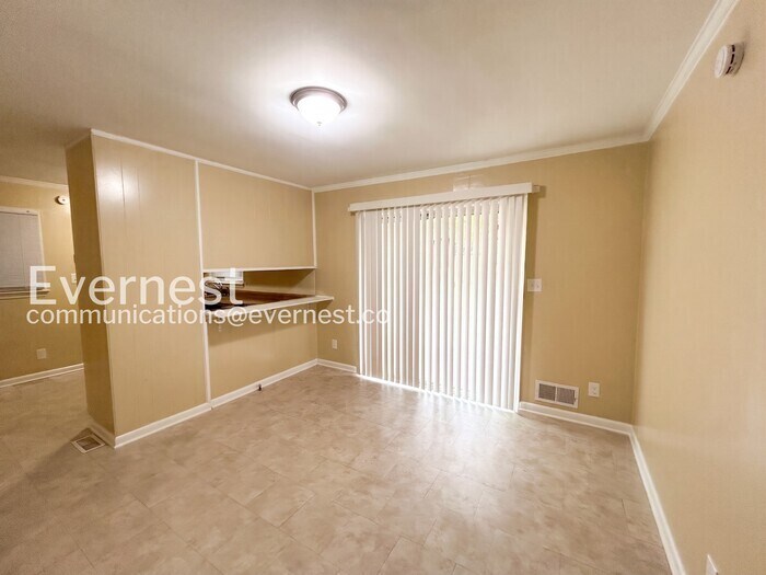 Building Photo - 3460 Estes Dr