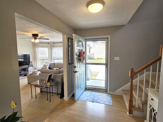 Building Photo - Ocean View East