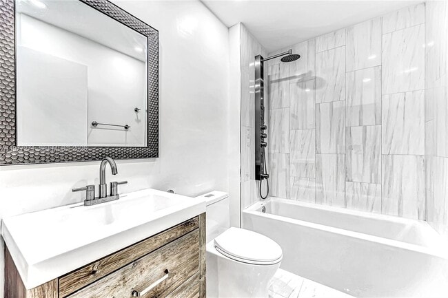 Building Photo - 7829 La Mirada Dr