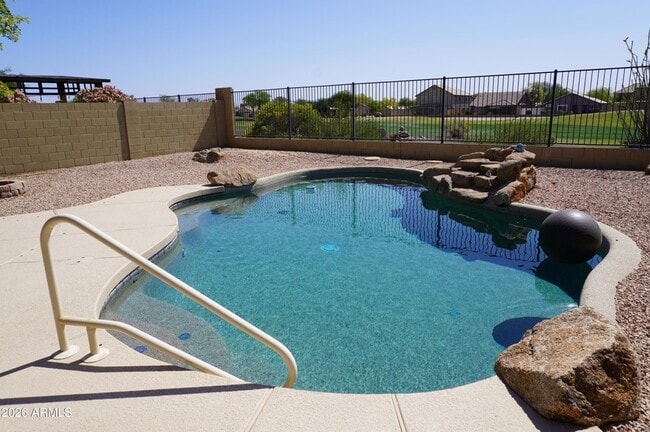 Building Photo - 29285 N Yellow Bee Dr