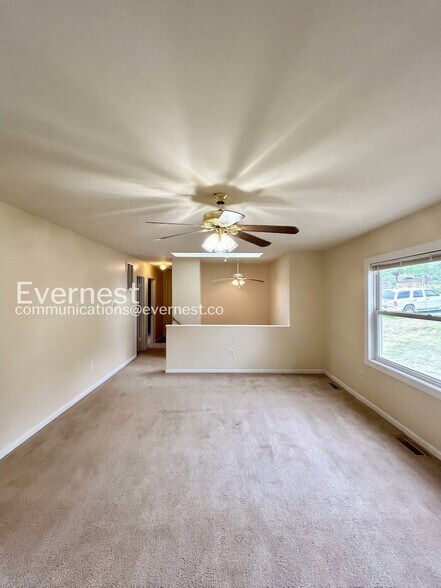 Building Photo - 11406 Wentworth Ct