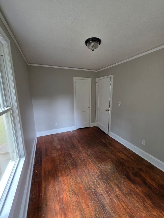 Building Photo - 1407 Jerome Dr