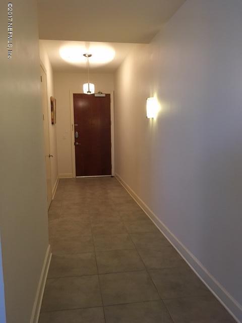 Building Photo - 320 1st St N