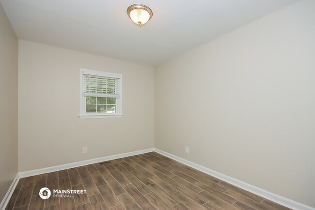 Building Photo - 262 Timberland Loop