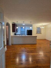 Building Photo - 2818 Midvale Ave