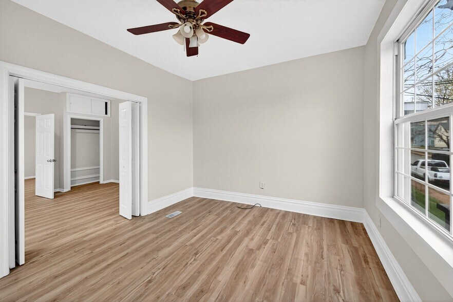 Building Photo - 4028 Schiller Pl