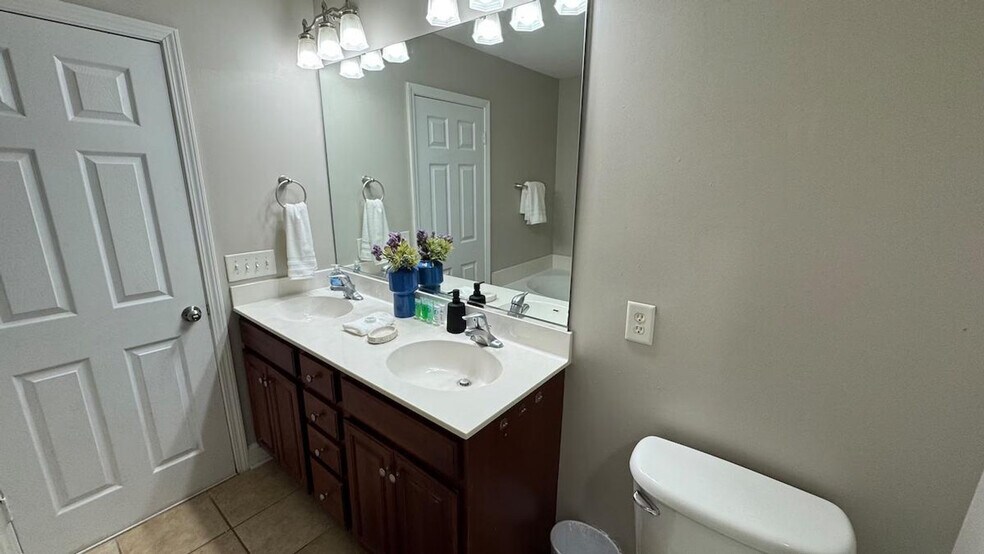 Building Photo - 135 Growden Ln