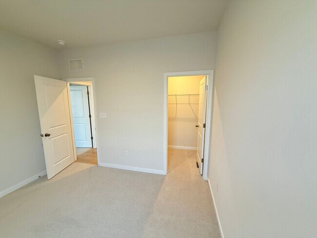 Building Photo - 2435 Ownby Ln