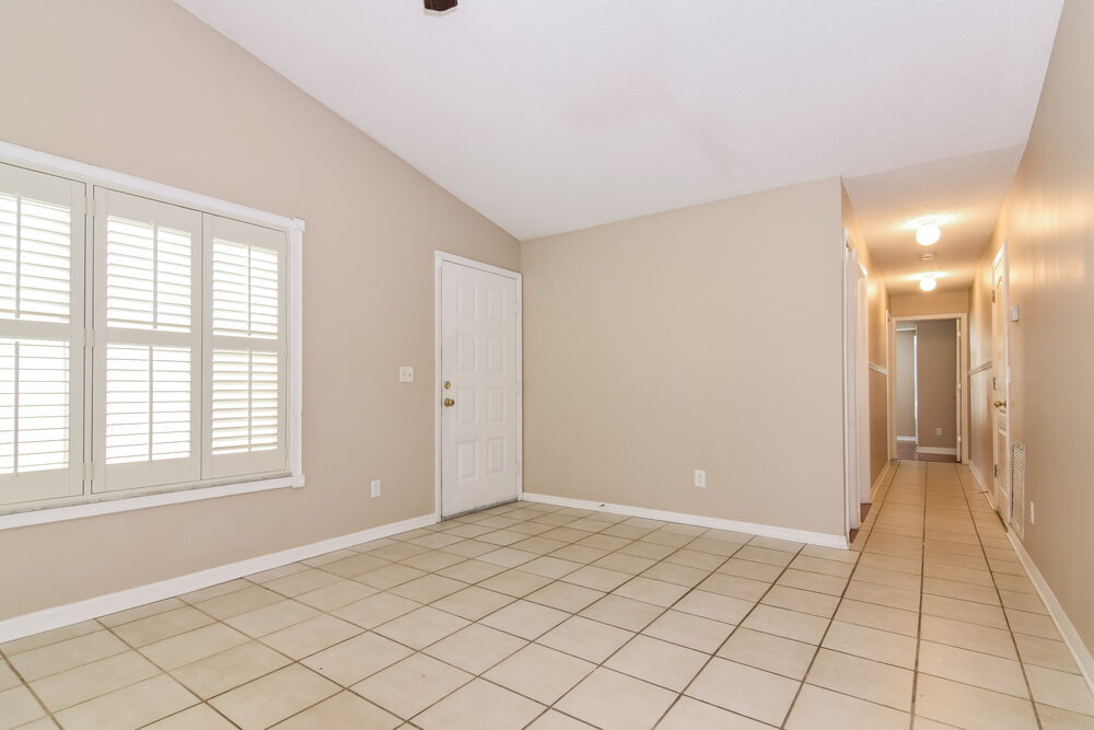 Building Photo - 23033 Clearwater Pl