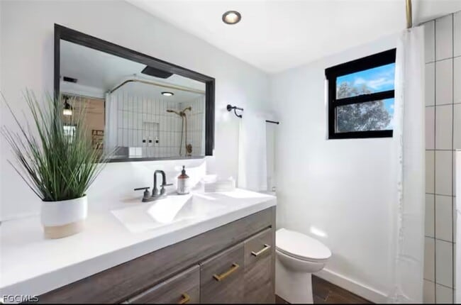 Building Photo - 1810 NW 17th St