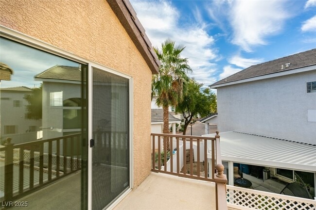 Building Photo - 10385 Morning Sorrow St