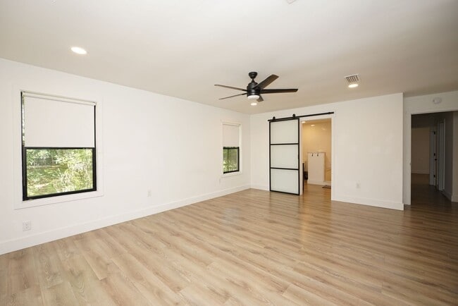Building Photo - Updated Home in Rocky Bayou
