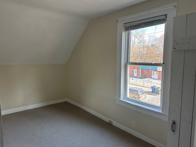 Building Photo - 90 Chapman St