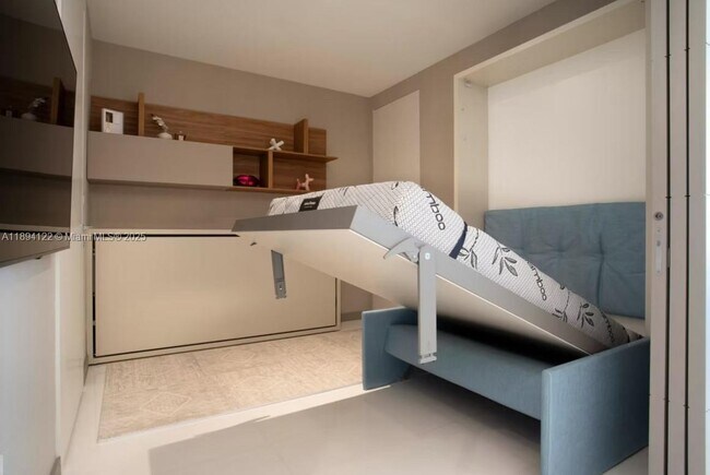 Building Photo - 300 Biscayne Blvd Way