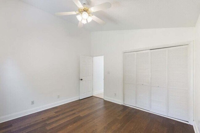 Building Photo - 27 Hidden Harbor Ln