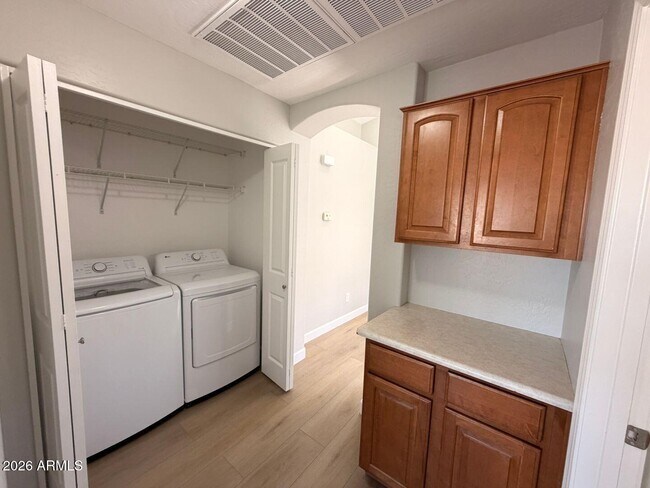 Building Photo - 11401 W Pima St