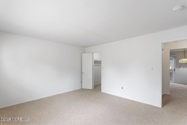 Building Photo - 1606 Main St