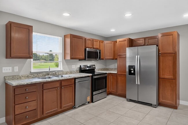 Building Photo - 3689 Whispering Woods Dr