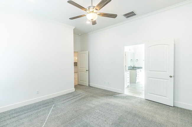 Building Photo - Like New Home in South West Lubbock!