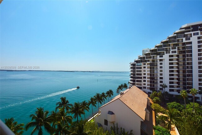 Building Photo - 540 Brickell Key Dr