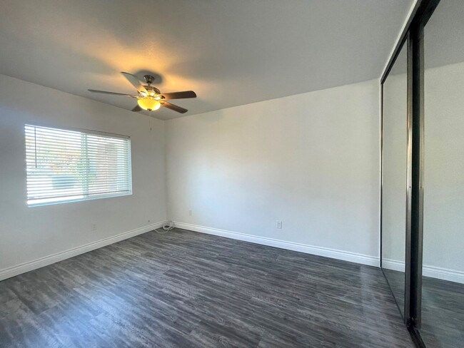 Building Photo - Beautiful 2 Bed 1.5 Bath ADU!