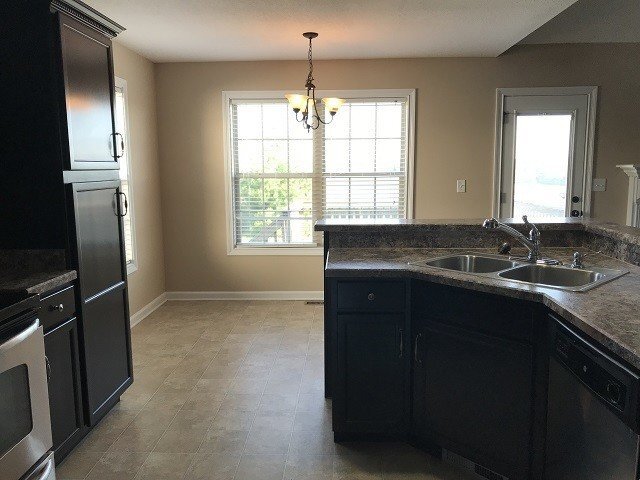 Building Photo - 1313 Chinook Cir