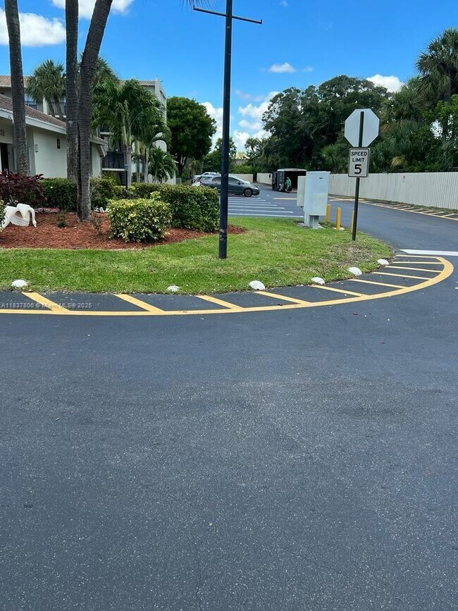 1500 N Congress Ave 1500 N Congress - 1500 N Congress Ave West Palm Beach Fl Primary Photo 