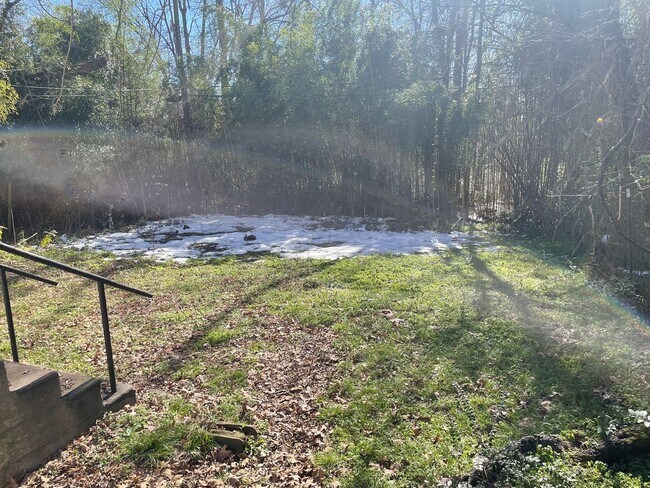 Building Photo - 5005 W 31st St