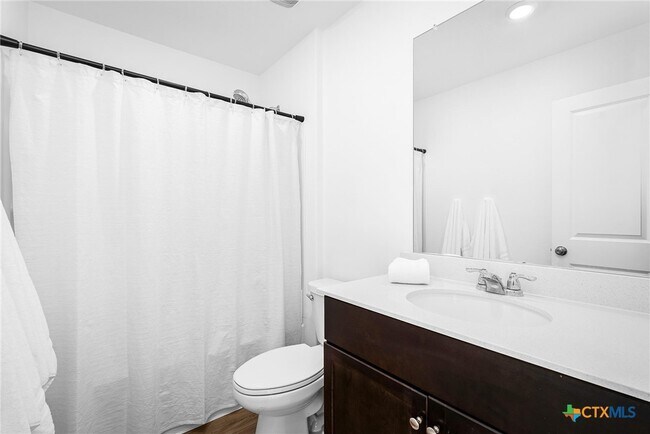 Building Photo - 175 Amber Gln