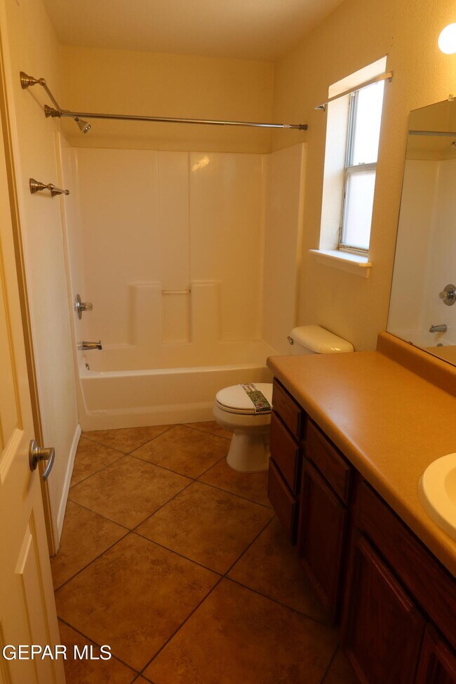 Building Photo - 12269 Sun Bridge Pl