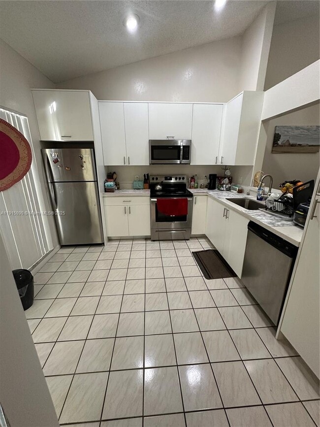 Building Photo - 9336 Ketay Cir