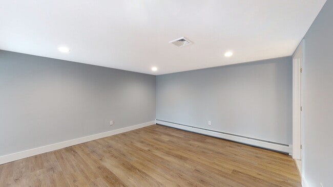 Building Photo - 1420 Oleri Terrace