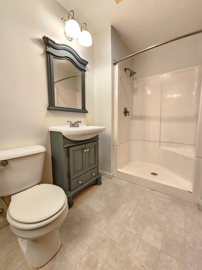 Building Photo - 116 Pine Trail