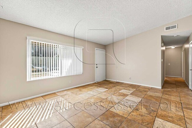 Building Photo - Charming 3 Bed/2 Bath Single-Story Home In Desirable Temecula Location!