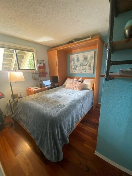 Building Photo - 1715 Rainier St