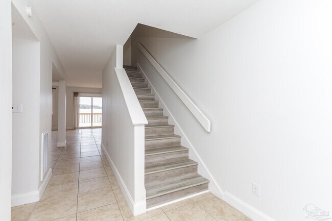 Building Photo - 344 Fort Pickens Rd