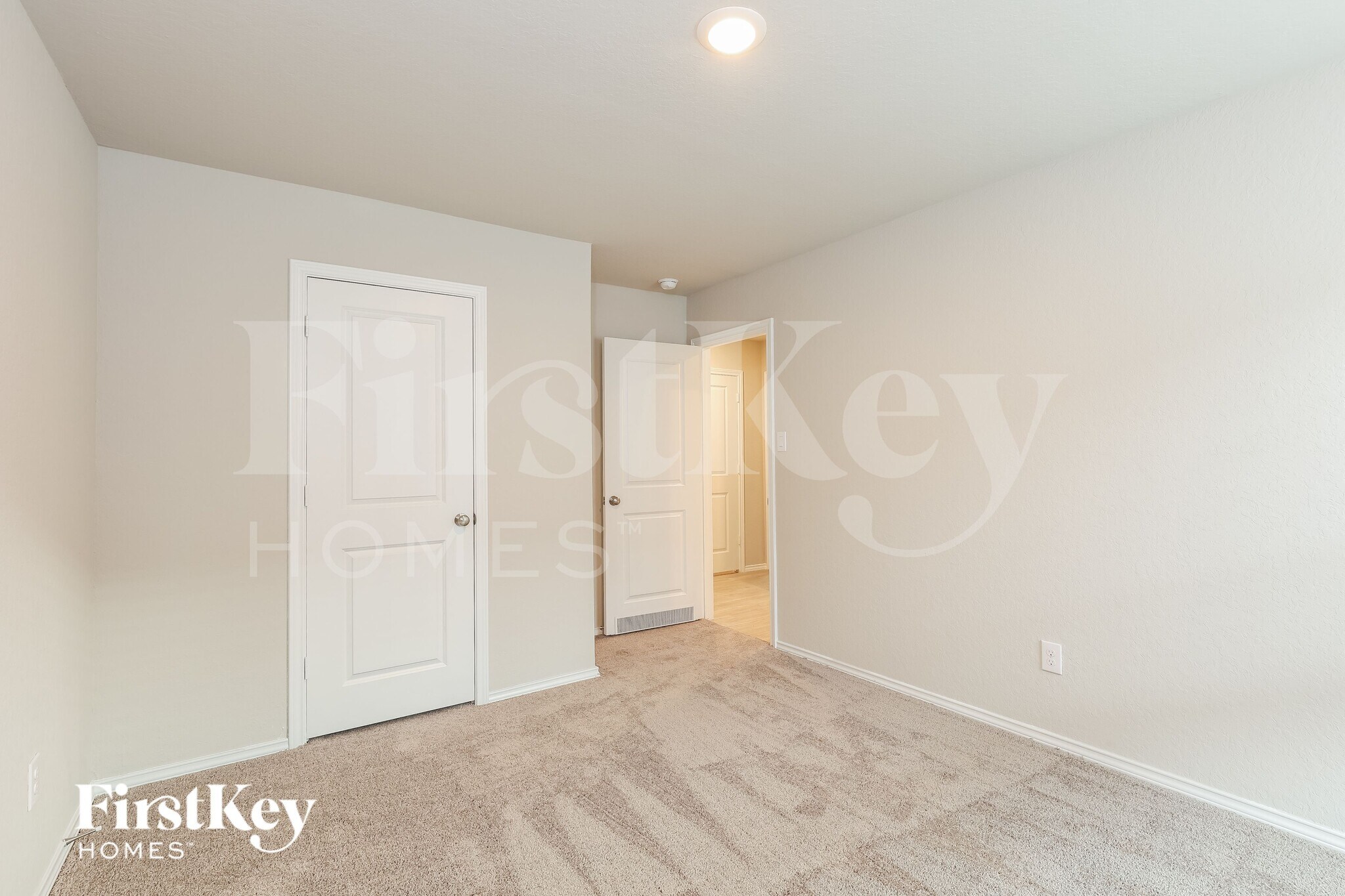 Building Photo - 10606 Varmus Dr