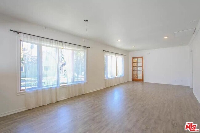 Building Photo - 7701 Norton Ave