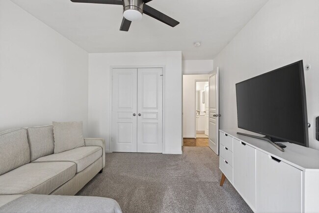 Building Photo - 207 Hearthstone Rch