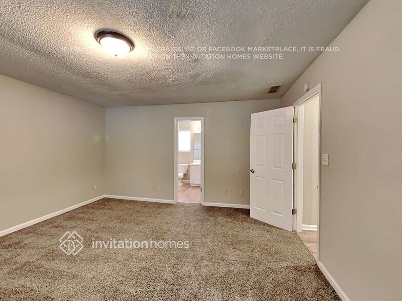 Building Photo - 445 Buffington Dr