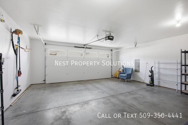 Building Photo - 123 9th Ave