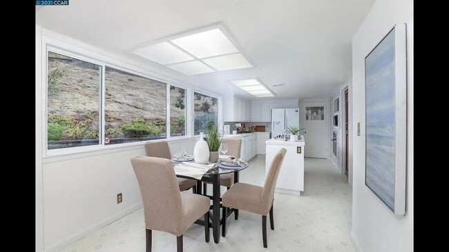 Building Photo - Stunning 4BR Pleasant Hill Home on Cul-de-Sac with Backyard Oasis — Pet-Friendly!