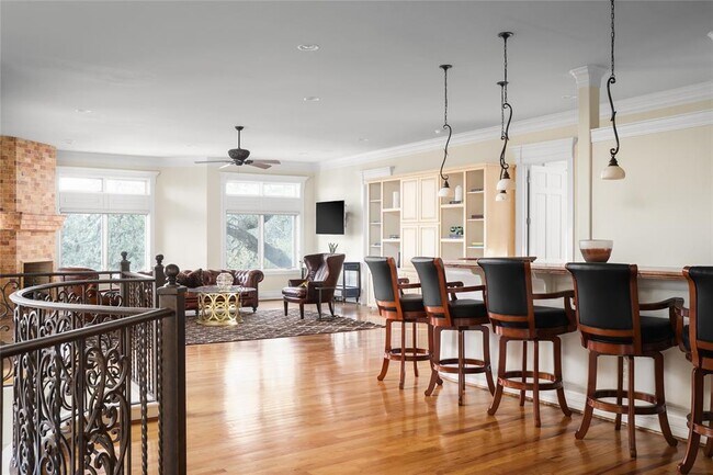 Building Photo - 2705 Island Ledge Cove