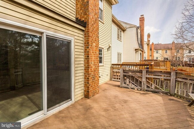 Building Photo - 10107 Galsworthy Pl