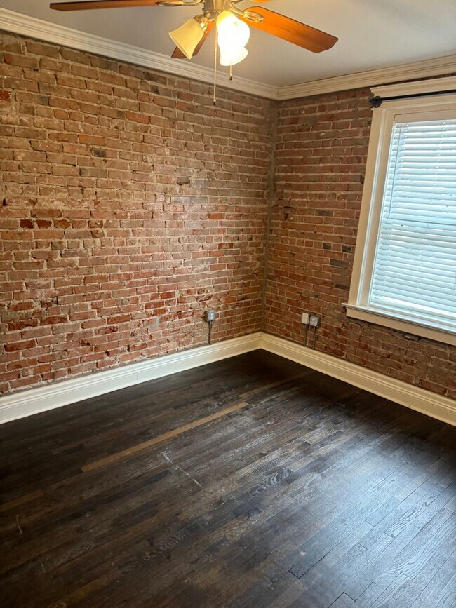 Building Photo - 3269 Gilham Road