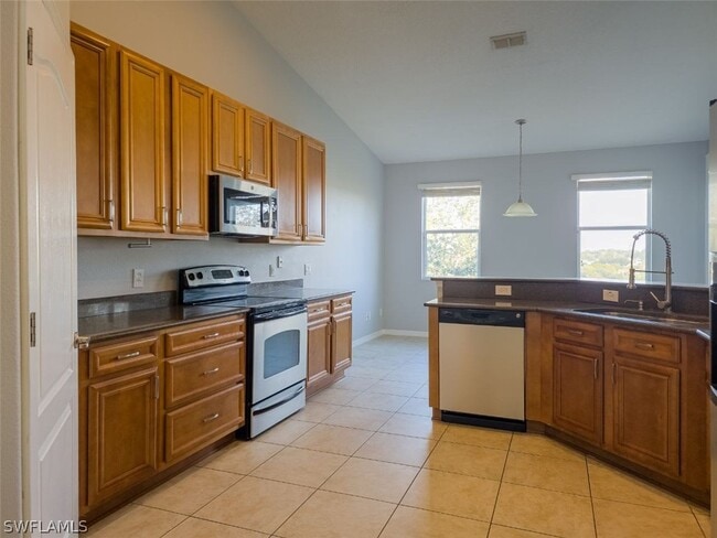 Building Photo - 2345 Golden Aster St