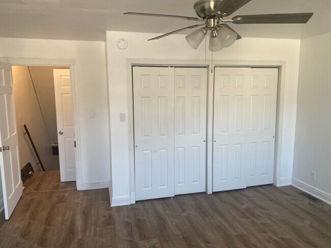 Building Photo - 81 S 11th St