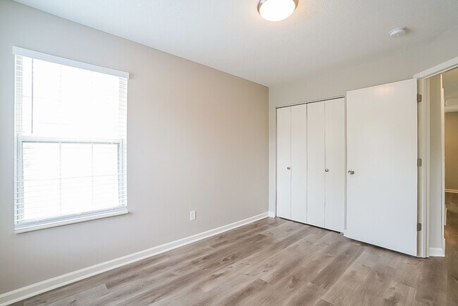 Building Photo - Spacious 3-Bedroom Home in Smyrna