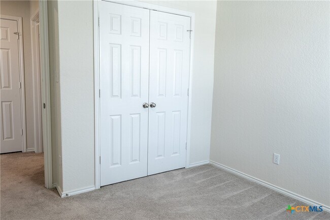 Building Photo - 804 Sweetgrass